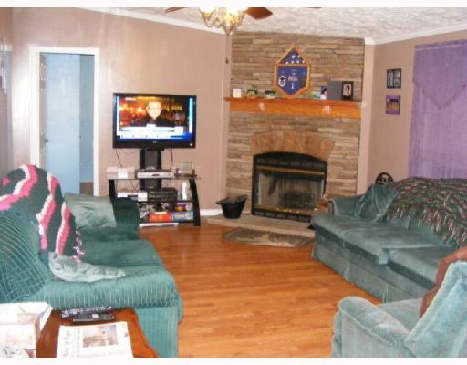 478 Trimbur Road Chicora, PA 16025 - Photo 3 of 18 Den/Family/Great Room.