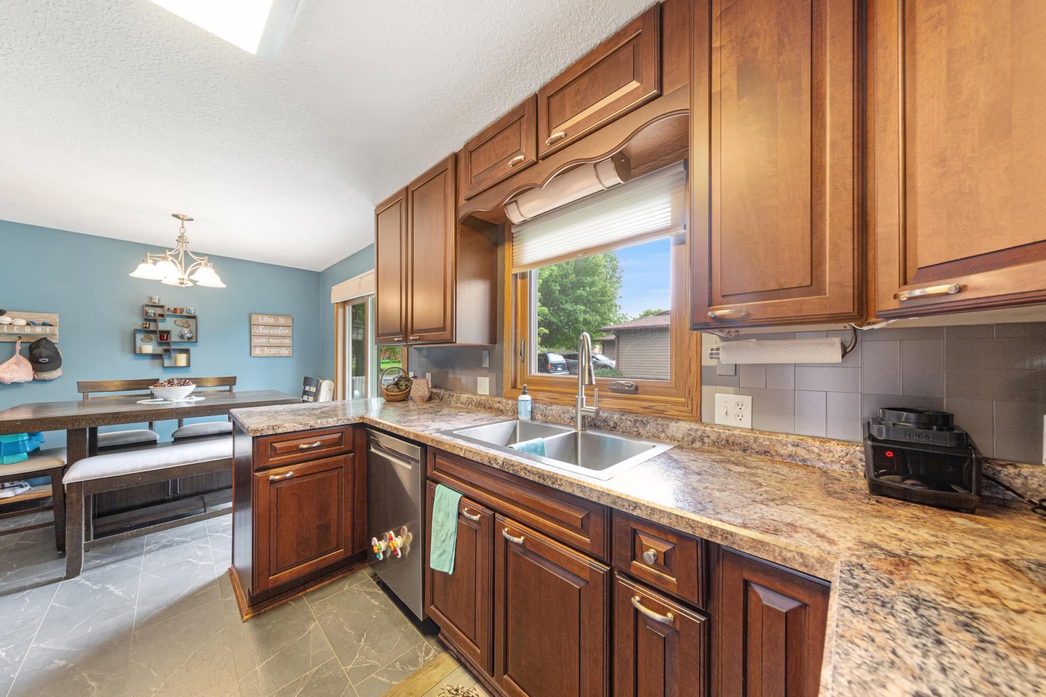1724 Prairie Avenue Southwest Faribault, MN 55021 - Photo 13 of 34