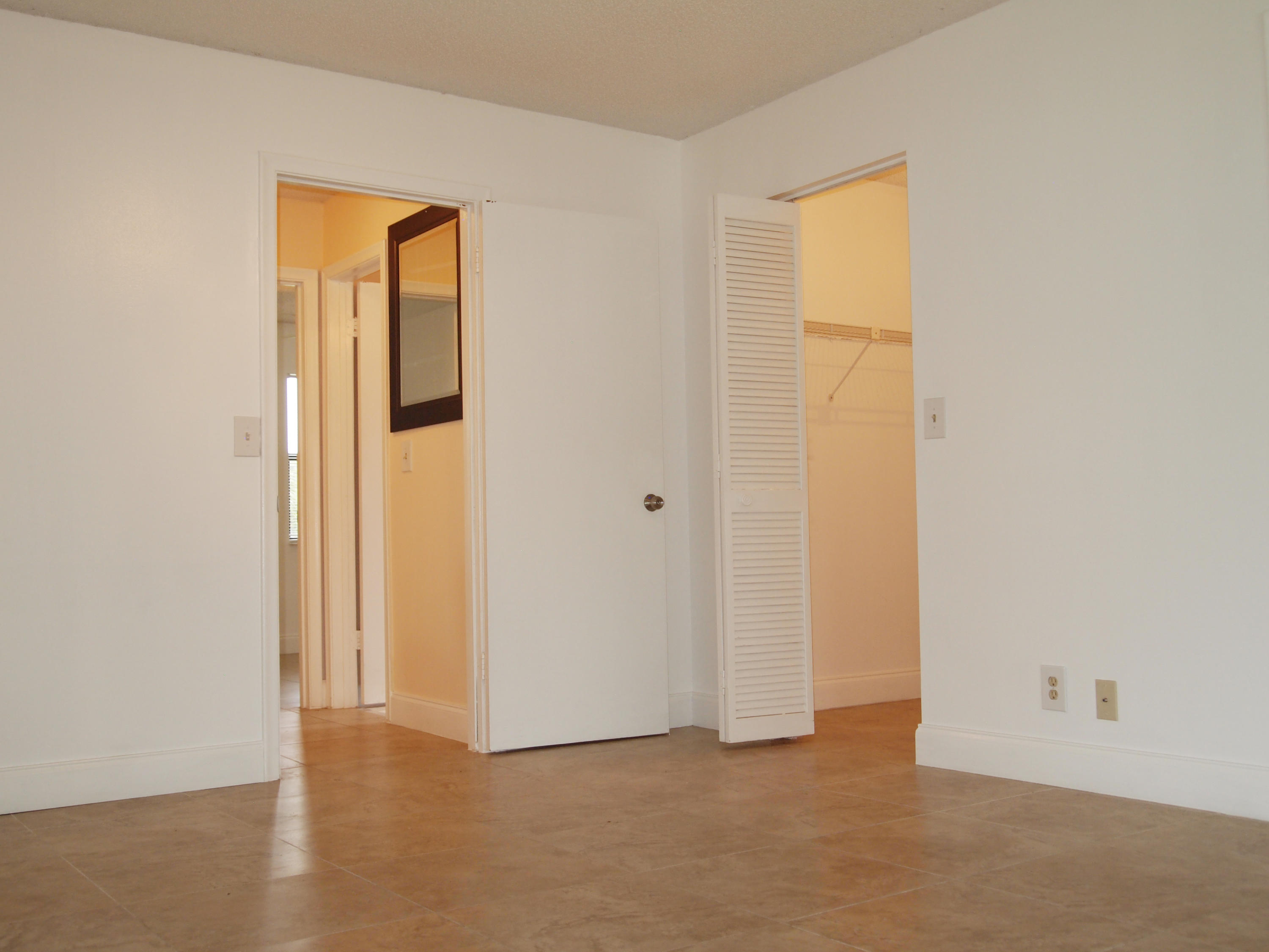 1514 Cormorant Road Delray Beach, FL 33444 - Photo 9 of 20 P1013907