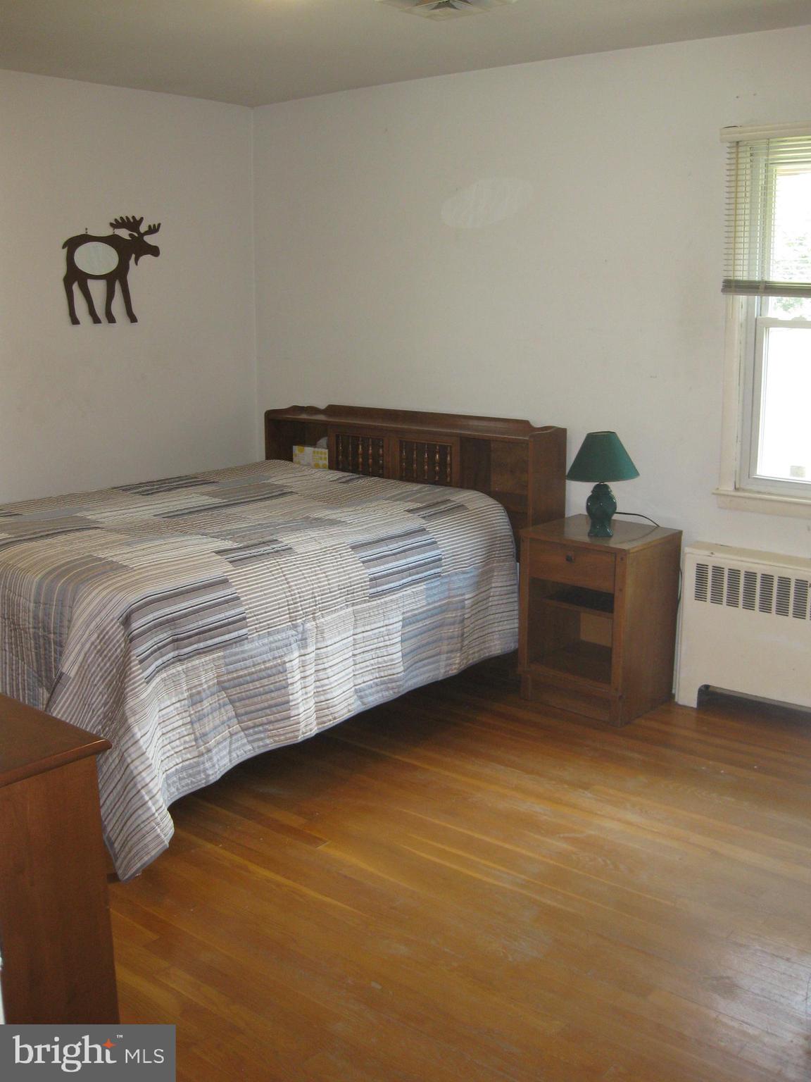 2219 Farringdon Road Baltimore, MD 21209 - Photo 14 of 29 Bedroom 2