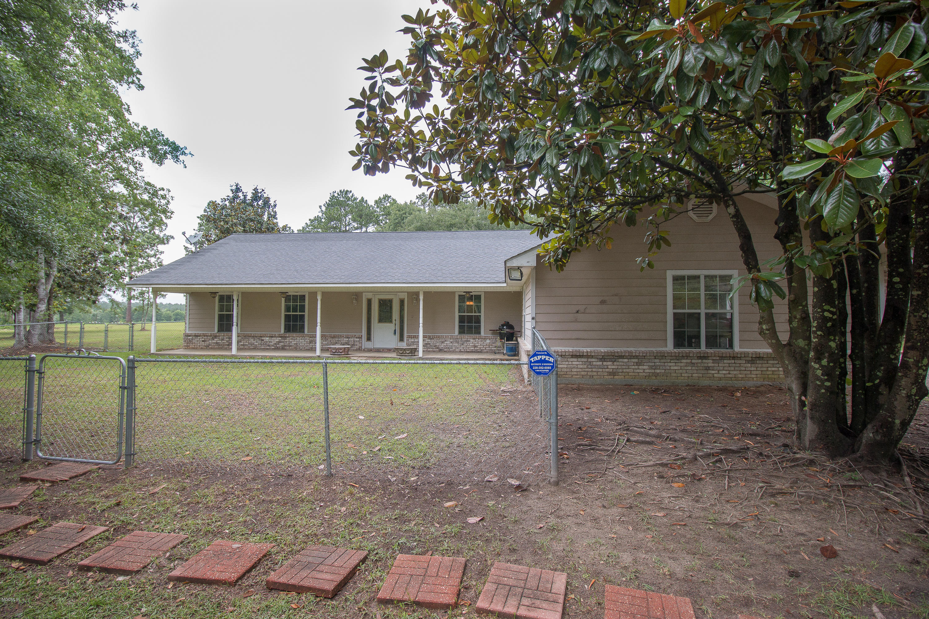 7104 Humphrey Road Vancleave, MS 39565 - Photo 2 of 23 7104 Humphrey Rd-221