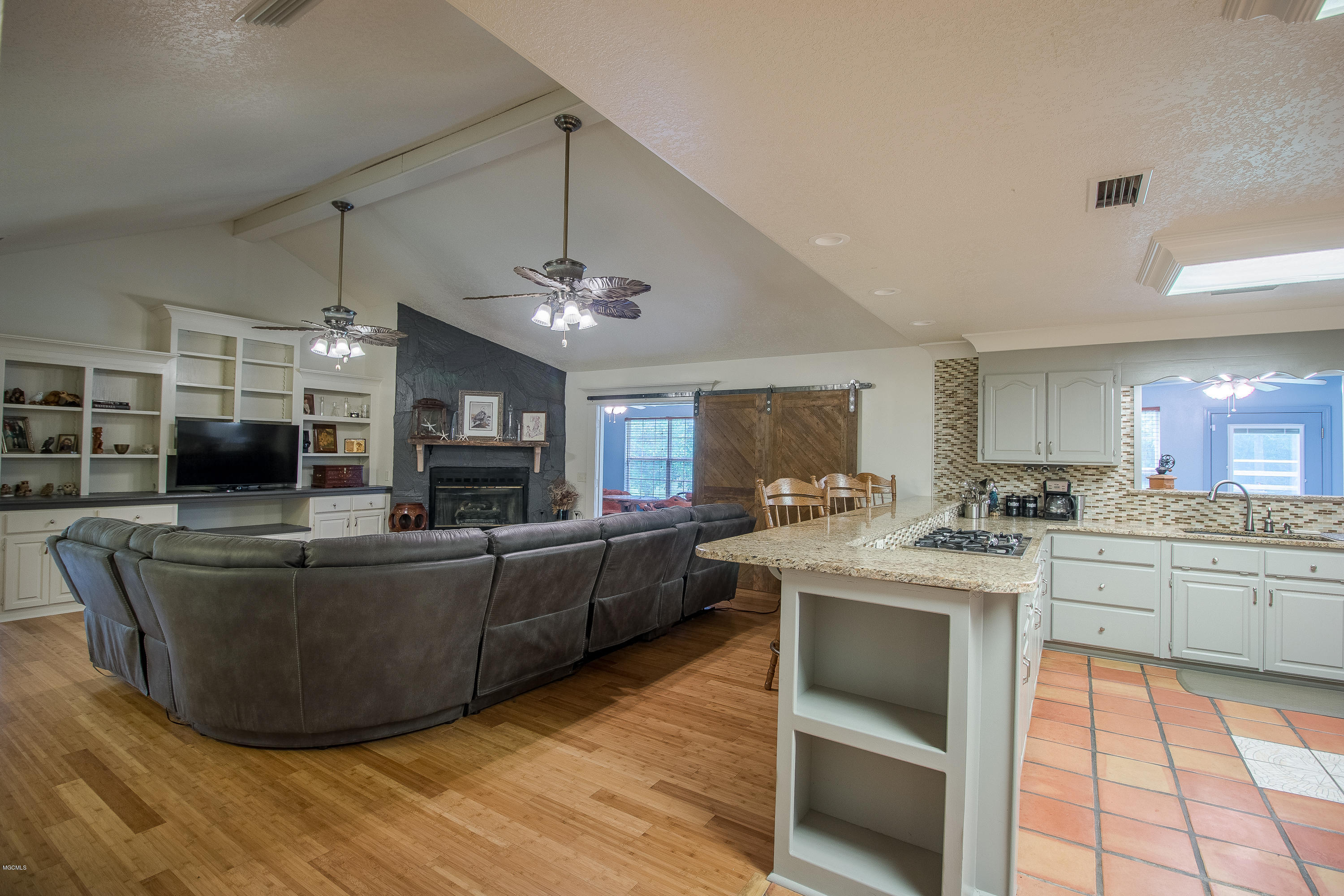 7104 Humphrey Road Vancleave, MS 39565 - Photo 6 of 23 Kitchen area