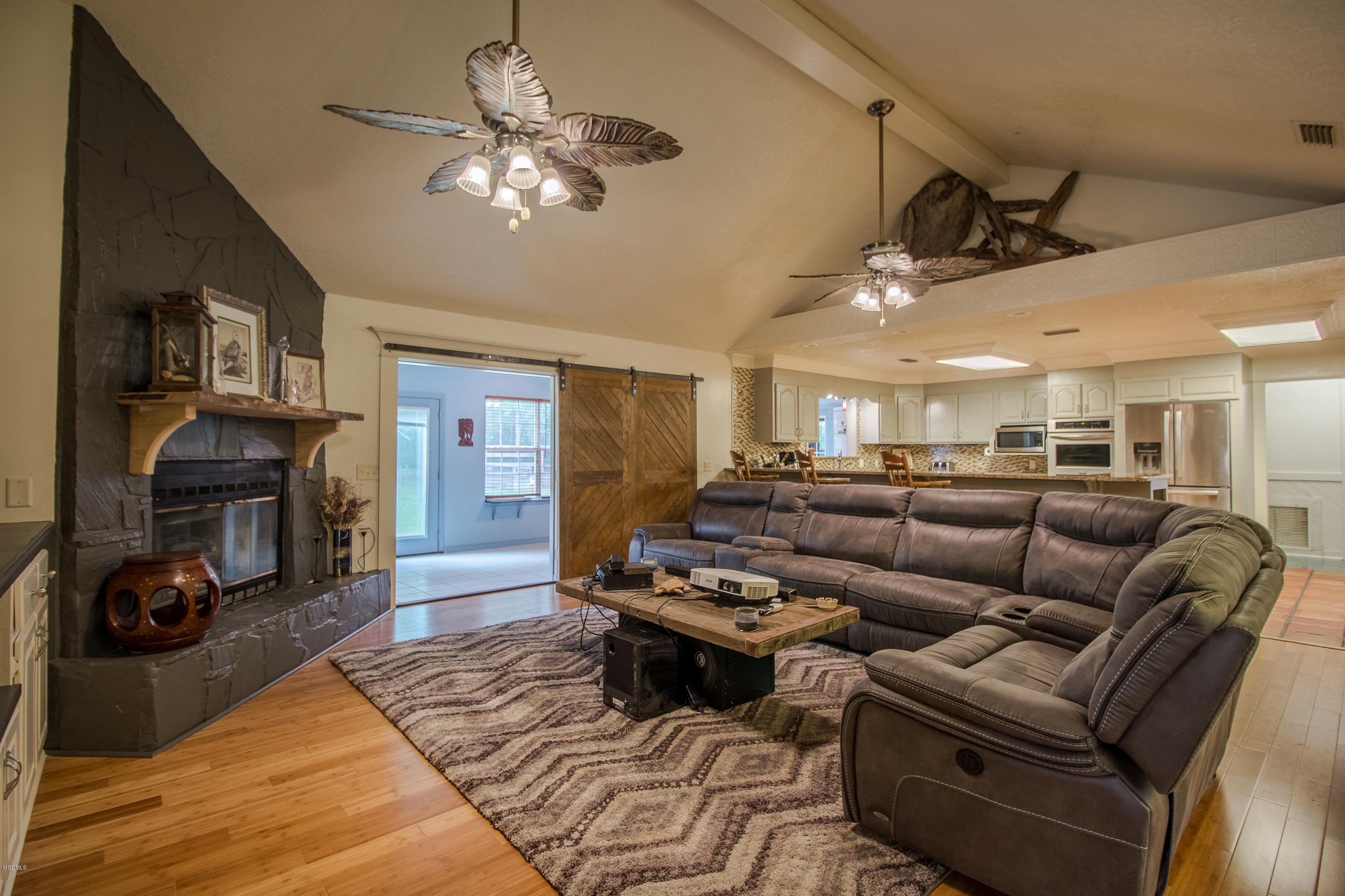 7104 Humphrey Road Vancleave, MS 39565 - Photo 8 of 23 Living Room