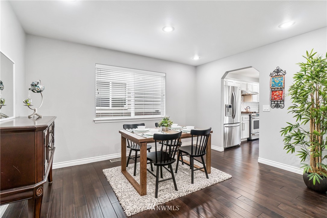6834 Southeast 5th Street Renton, WA 98059 - Photo 12 of 25