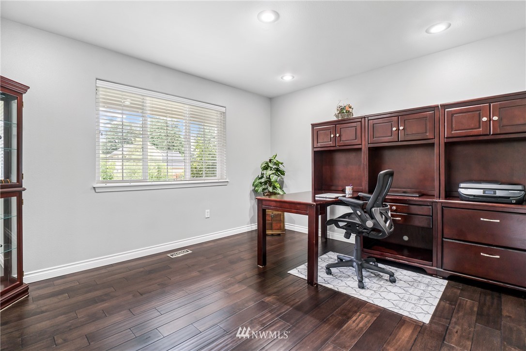 6834 Southeast 5th Street Renton, WA 98059 - Photo 13 of 25