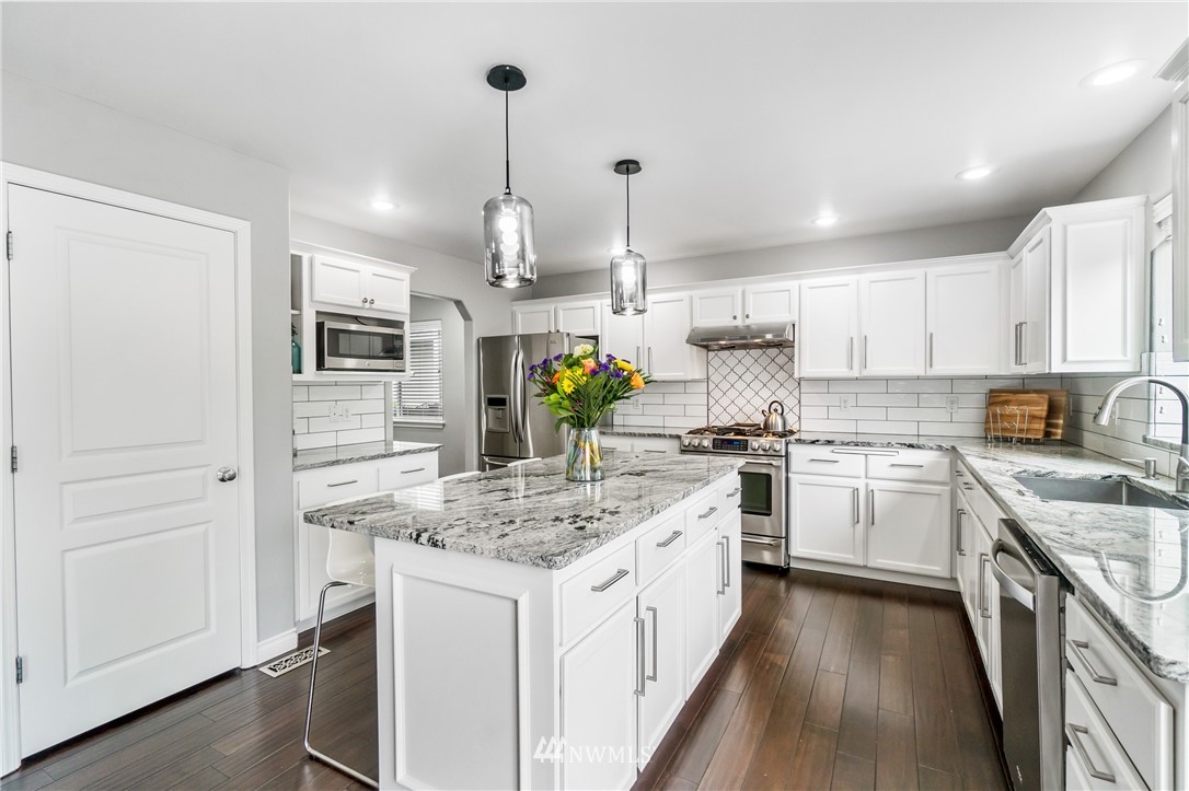 6834 Southeast 5th Street Renton, WA 98059 - Photo 10 of 25