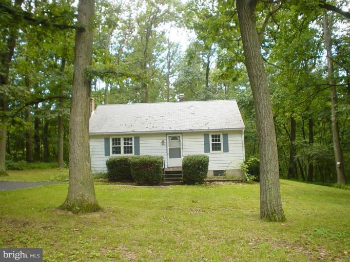 3924 Falls Road Manchester, MD 21102 - Photo 2 of 27 Exterior #2