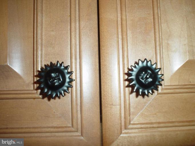 3924 Falls Road Manchester, MD 21102 - Photo 6 of 27 kitchen cabinet knobs