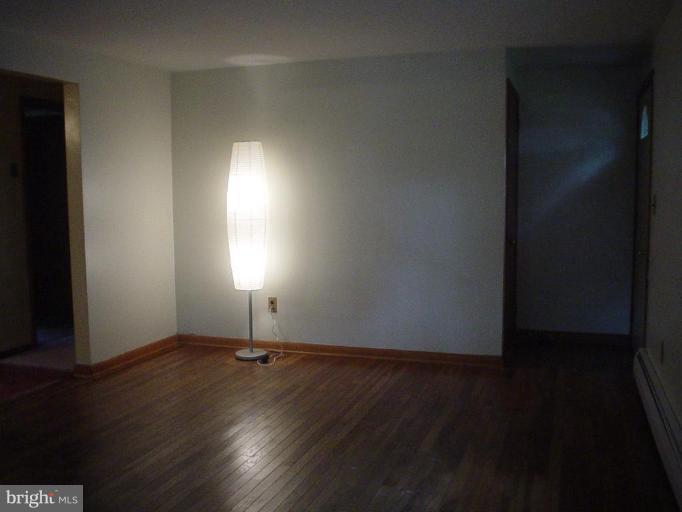 3924 Falls Road Manchester, MD 21102 - Photo 9 of 27 Living Room #2