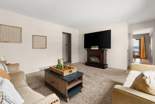 $399,000 | 1301 Rae Lane, Madison, WI 53711