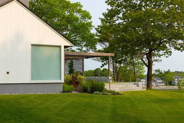 $8,995,000 | 4 Ice House Point, York, ME 03909