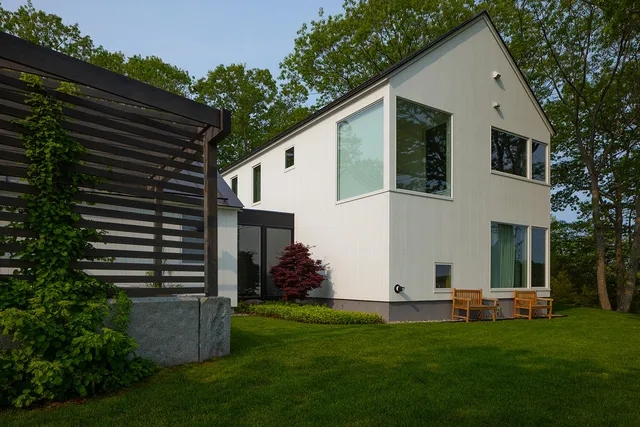 $8,995,000 | 4 Ice House Point, York, ME 03909