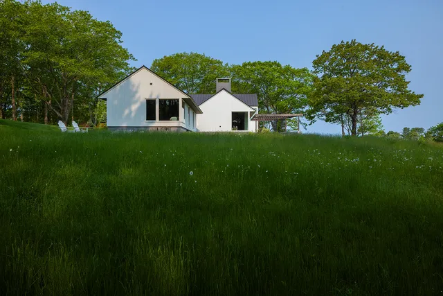 $8,995,000 | 4 Ice House Point, York, ME 03909