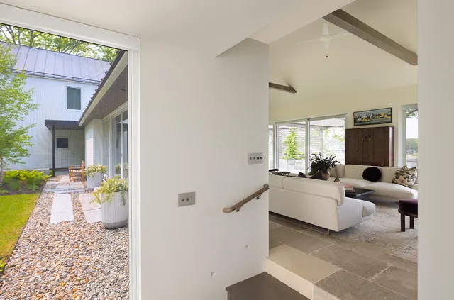 $8,995,000 | 4 Ice House Point, York, ME 03909