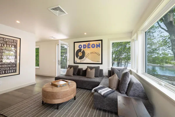 $8,995,000 | 4 Ice House Point, York, ME 03909