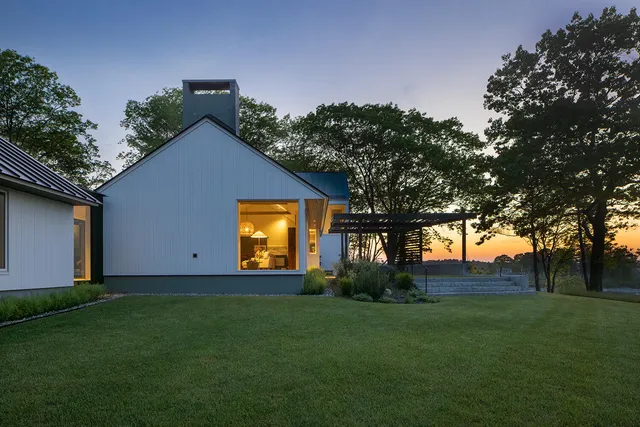 $8,995,000 | 4 Ice House Point, York, ME 03909