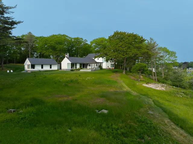 $8,995,000 | 4 Ice House Point, York, ME 03909