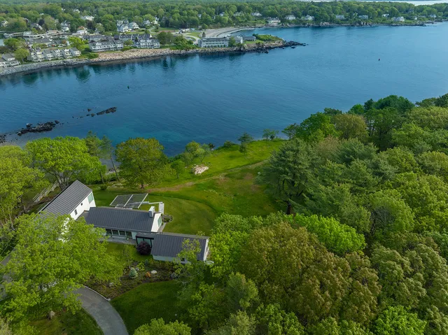 $8,995,000 | 4 Ice House Point, York, ME 03909