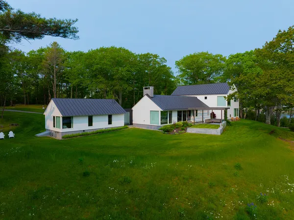 $8,995,000 | 4 Ice House Point, York, ME 03909