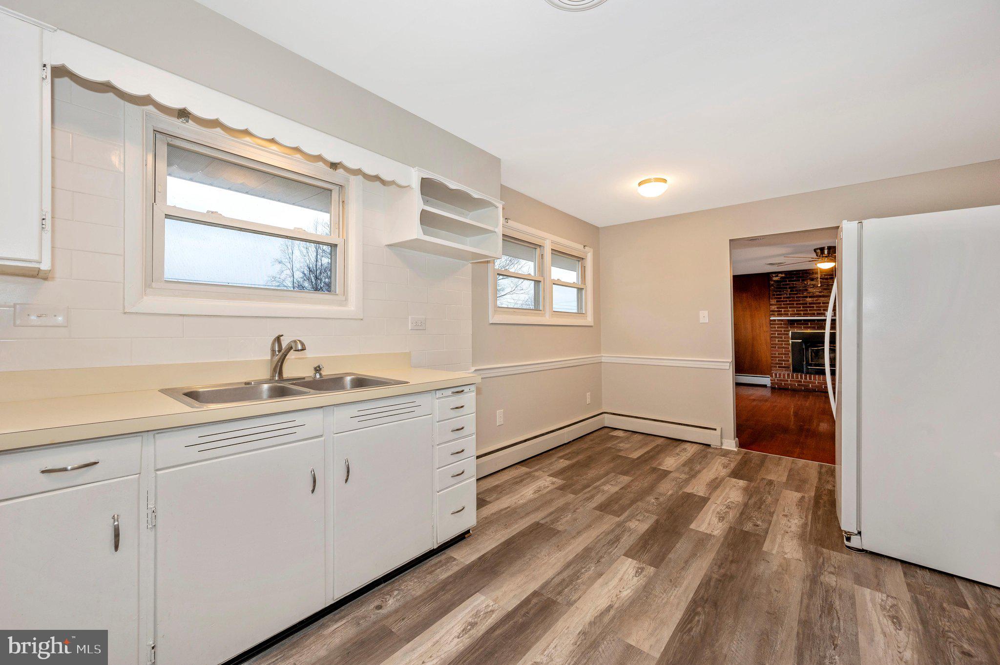 2401 Flag Marsh Road Mount Airy, MD 21771 - Photo 17 of 53 Kitchen