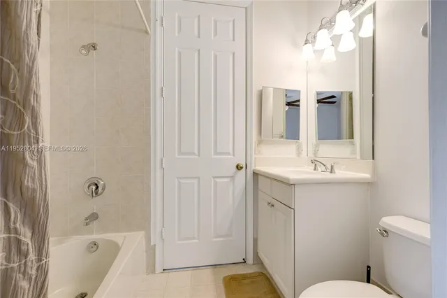 $1,075,000 | 19086 Southwest 76th Avenue, Cutler Bay, FL 33157