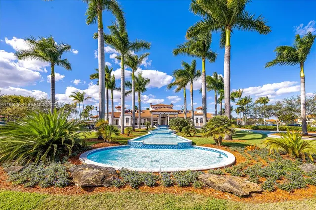 $1,075,000 | 19086 Southwest 76th Avenue, Cutler Bay, FL 33157