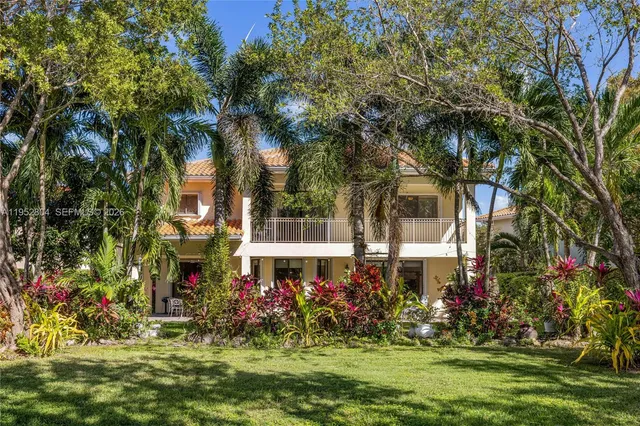 $1,075,000 | 19086 Southwest 76th Avenue, Cutler Bay, FL 33157