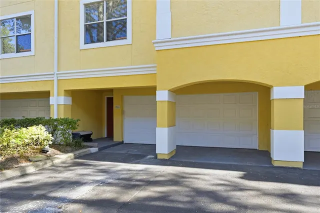 $270,000 | 2824 Shadow View Circle, Unit 2824, Maitland, FL 32751