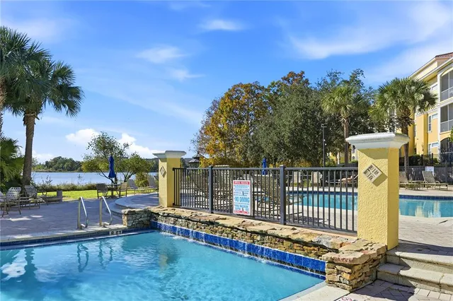 $270,000 | 2824 Shadow View Circle, Unit 2824, Maitland, FL 32751