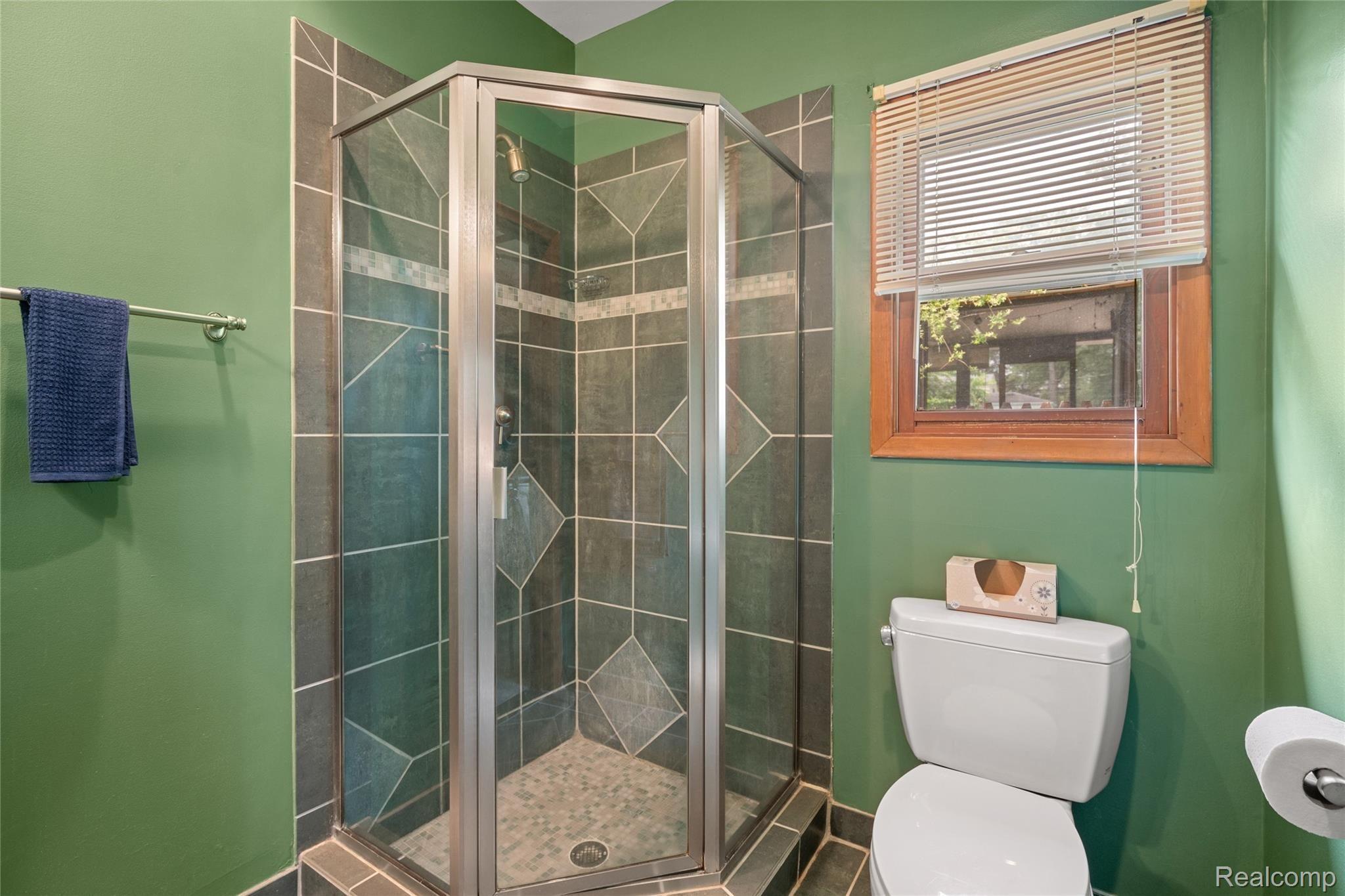 1326 Cambridge Road Berkley, MI 48072 - Photo 17 of 26 Cambridge-17.jpg