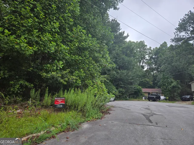 a view of a outdoor space