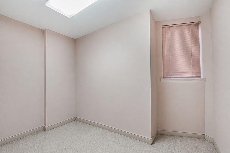 648 Bay Ridge Parkway Brooklyn, NY 11209 - Photo 8 of 31