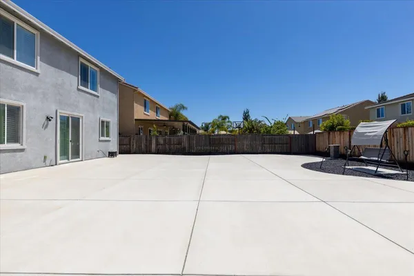 a view of a terrace with sky view