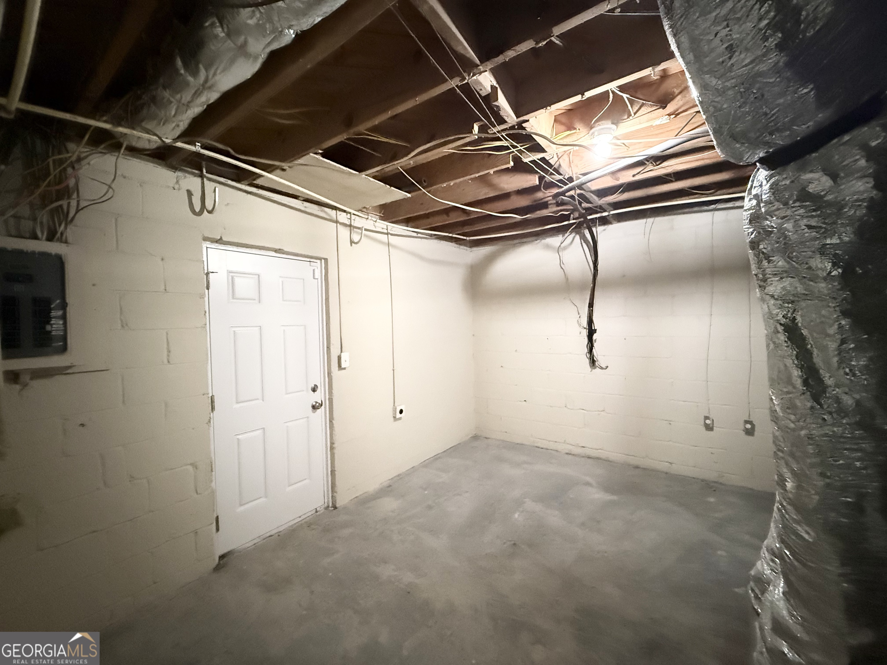 2782 Ocean Valley Road Atlanta, GA 30349 - Photo 26 of 27 a view of utility room