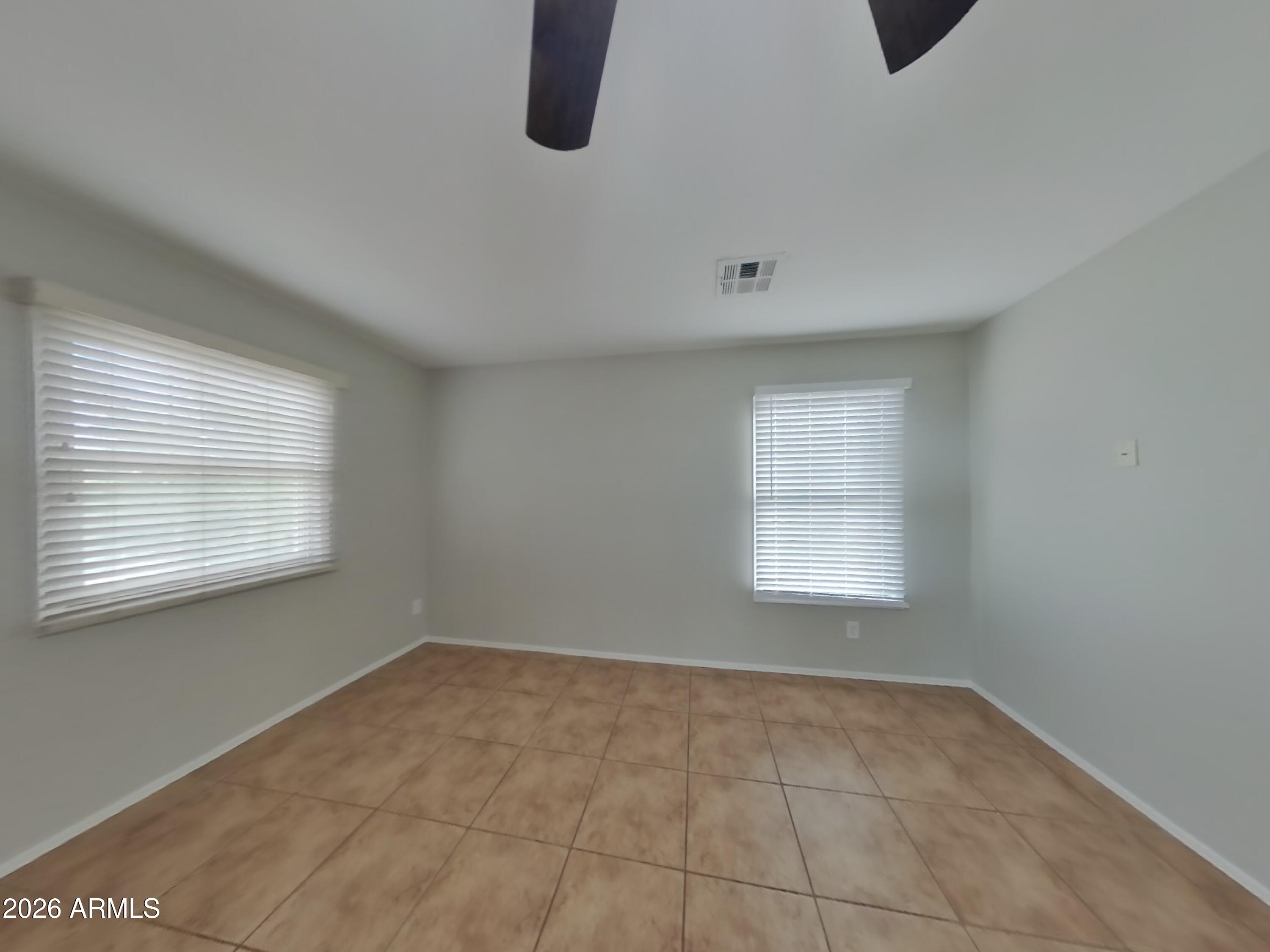 2323 Grenadine Road Phoenix, AZ 85040 - Photo 19 of 21 18_Image_XYXKTZJEfR