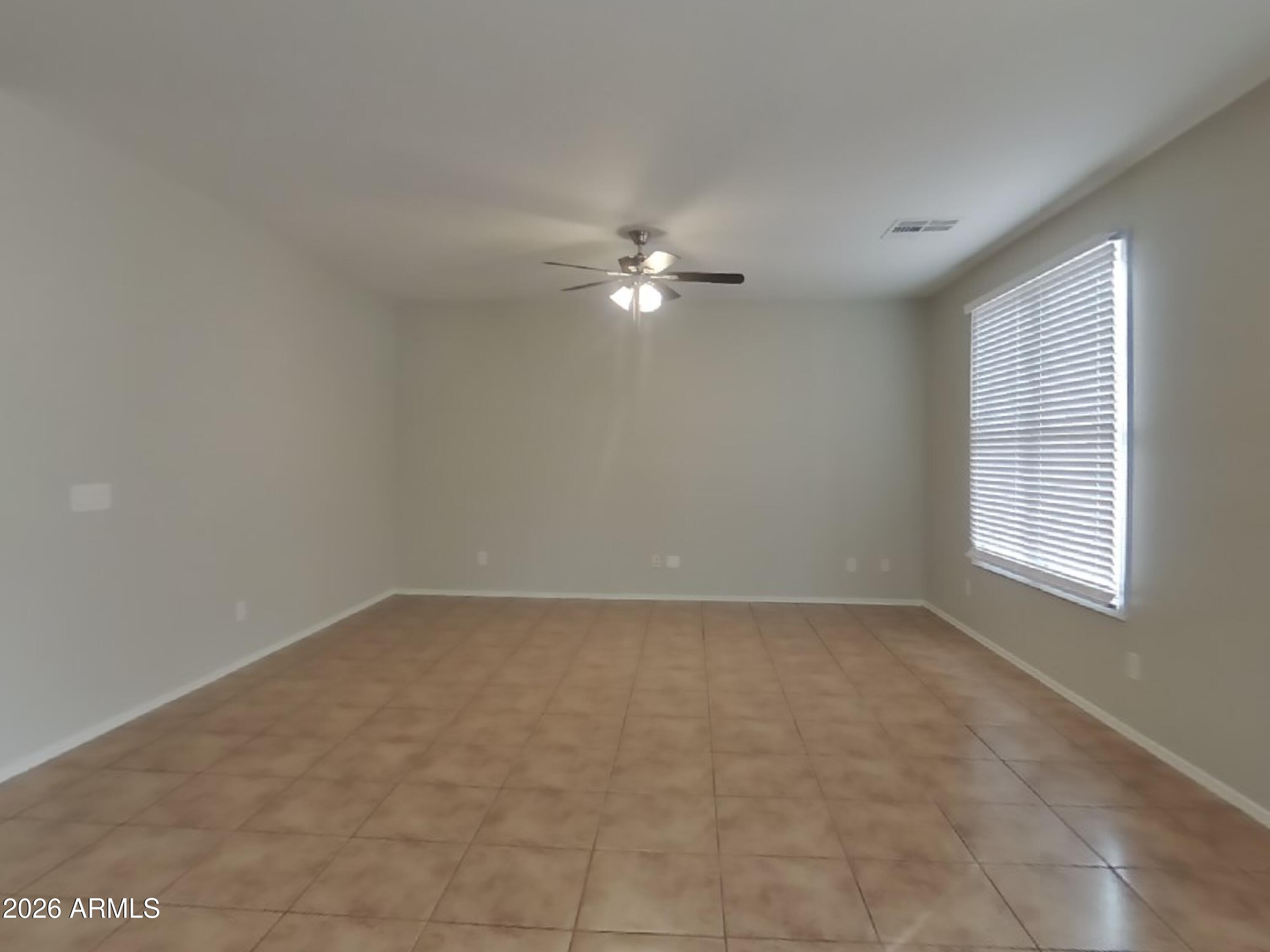 2323 Grenadine Road Phoenix, AZ 85040 - Photo 2 of 21 1_Image_FU7JcLGSqA