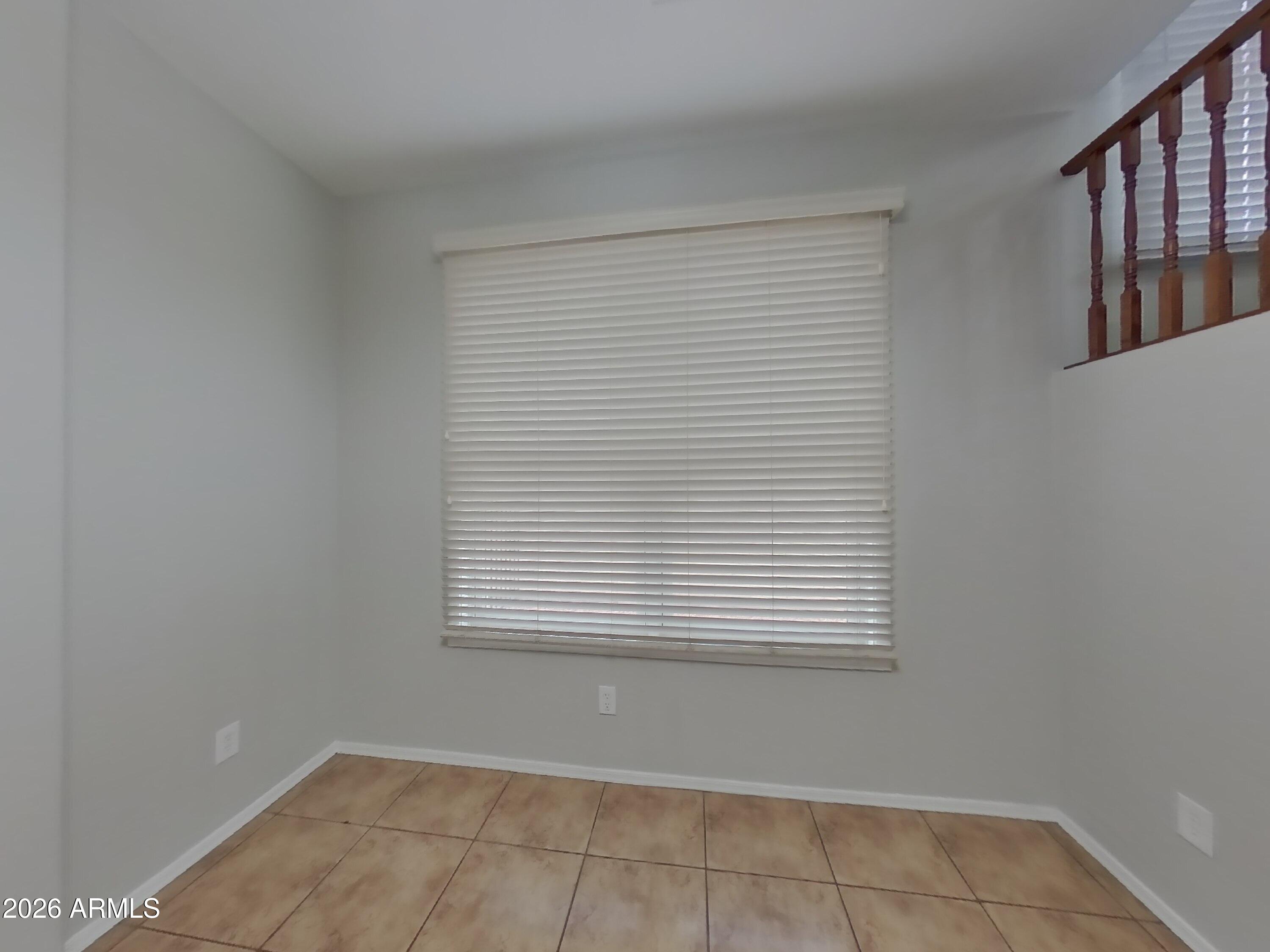 2323 Grenadine Road Phoenix, AZ 85040 - Photo 4 of 21 3_pc_OnNj8GuvR5_8GvgYfIEfU_layout_1