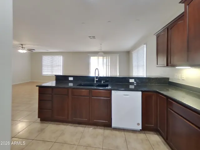 $2,589 | 2323 Grenadine Road, Phoenix, AZ 85040