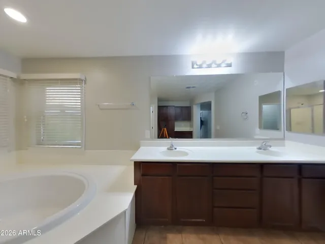 $2,589 | 2323 Grenadine Road, Phoenix, AZ 85040