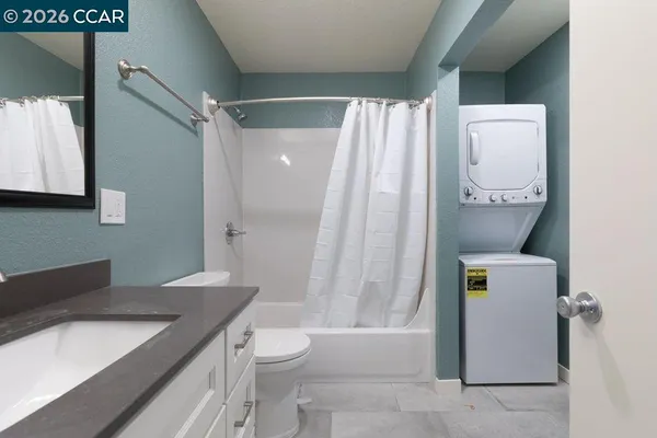 $2,800 | 4800 Bayview Avenue, Unit B, Richmond, CA 94804