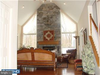 209 Mail Rte Road Reading, PA 19608 - Photo 2 of 12 Great Room