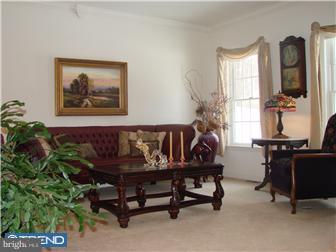 209 Mail Rte Road Reading, PA 19608 - Photo 5 of 12 Living Room