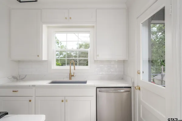 $1,450 | 2016 B Jarrell, Tyler, TX 75701