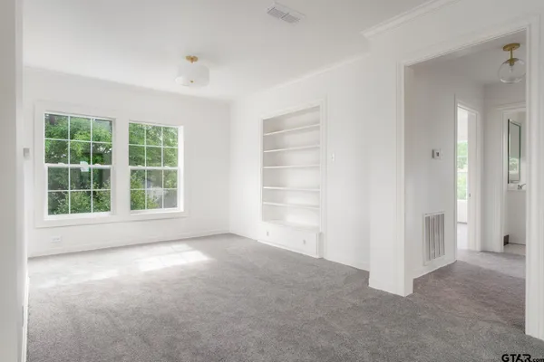 $1,450 | 2016 B Jarrell, Tyler, TX 75701