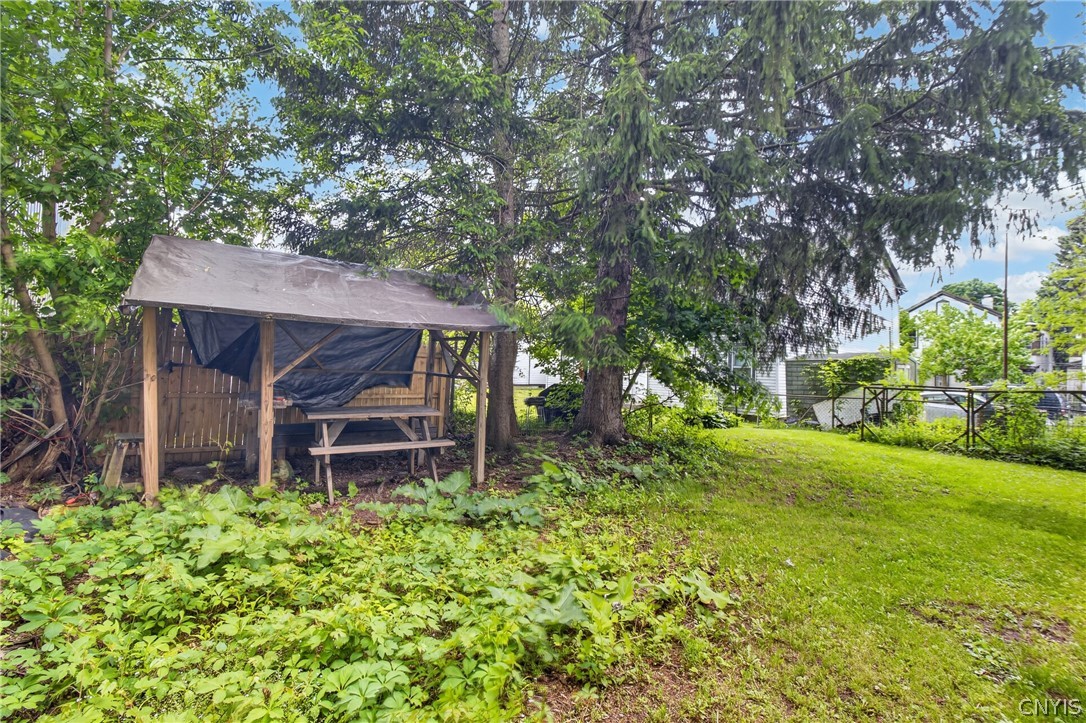 613 Spring Street Utica, NY 13502 - Photo 6 of 16