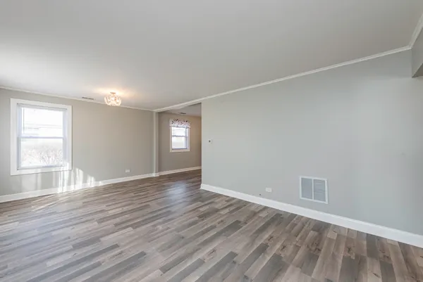 $439,900 | 400 7th Avenue, Libertyville, IL 60048
