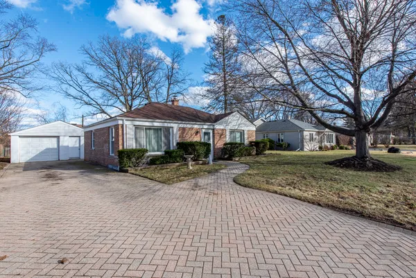 $439,900 | 400 7th Avenue, Libertyville, IL 60048
