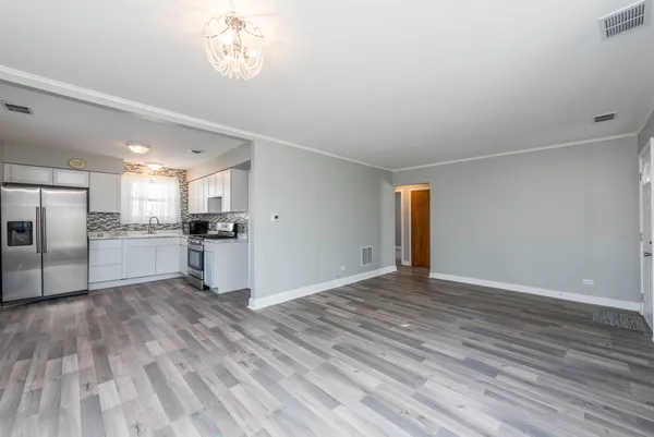 $439,900 | 400 7th Avenue, Libertyville, IL 60048