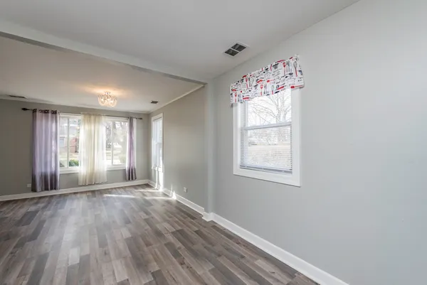 $439,900 | 400 7th Avenue, Libertyville, IL 60048
