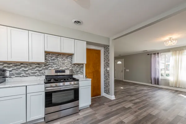 $439,900 | 400 7th Avenue, Libertyville, IL 60048